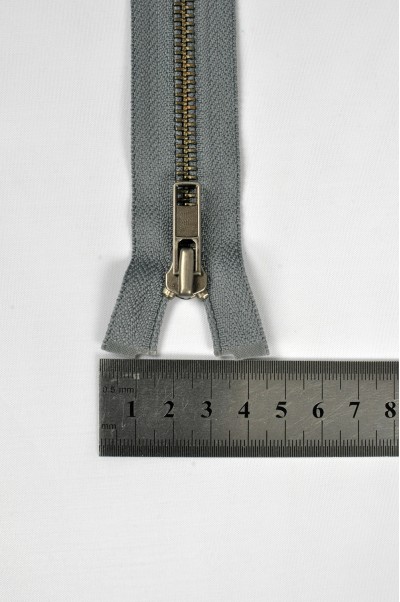 ZIP061 5號拉鏈 單頭拉鏈款式  紅古銅牙拉鏈  開尾拉鏈款式  不設單獨拉鍊訂購 正面照